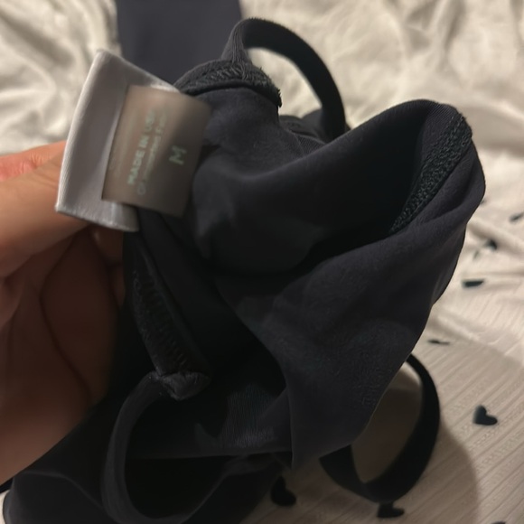 Bombshell - Picture 4 of 4